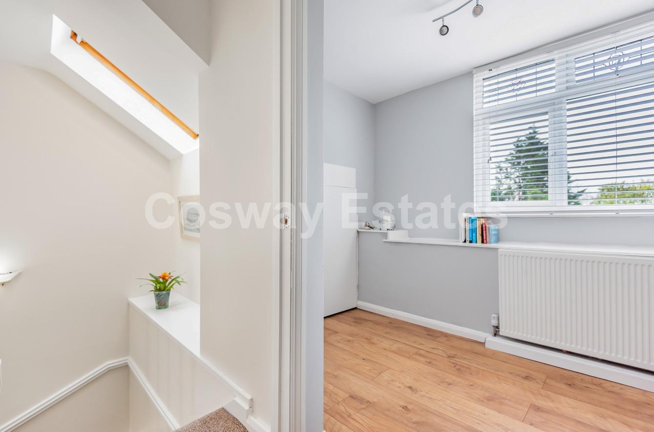 13 Hale Grove Gardens, Mill Hill